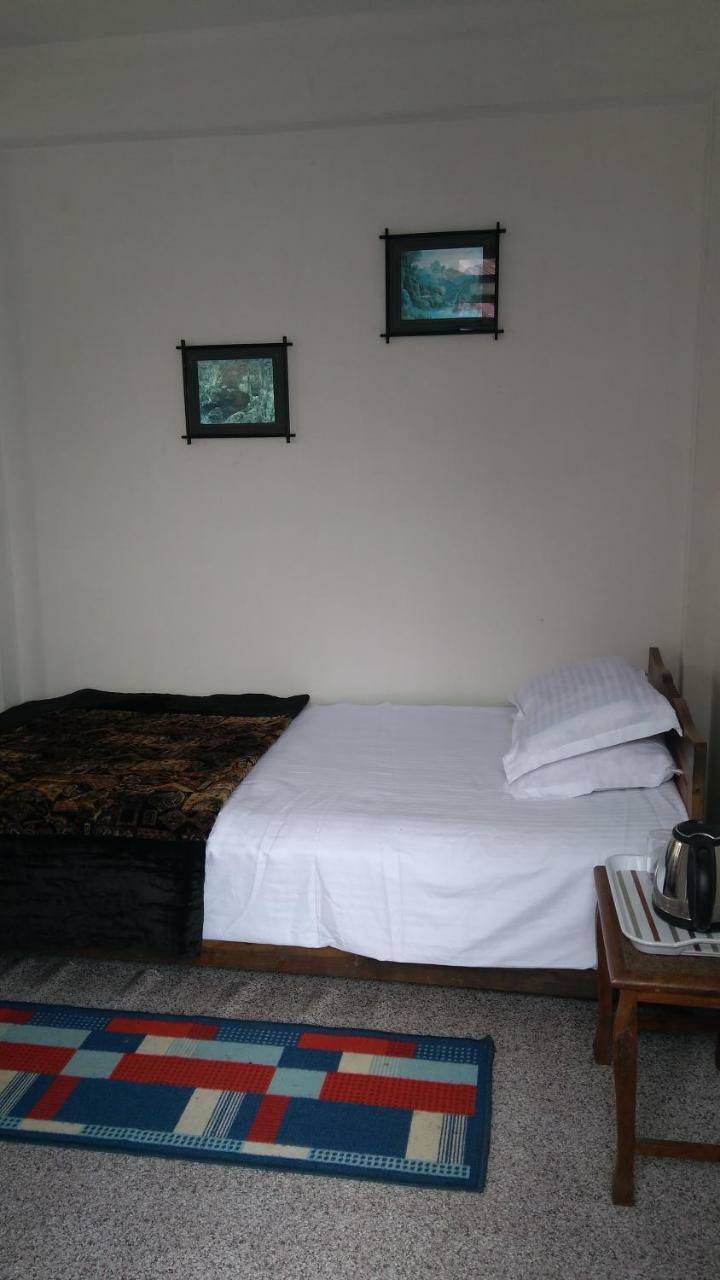 Yashita Homestay Дарджилинг Экстерьер фото