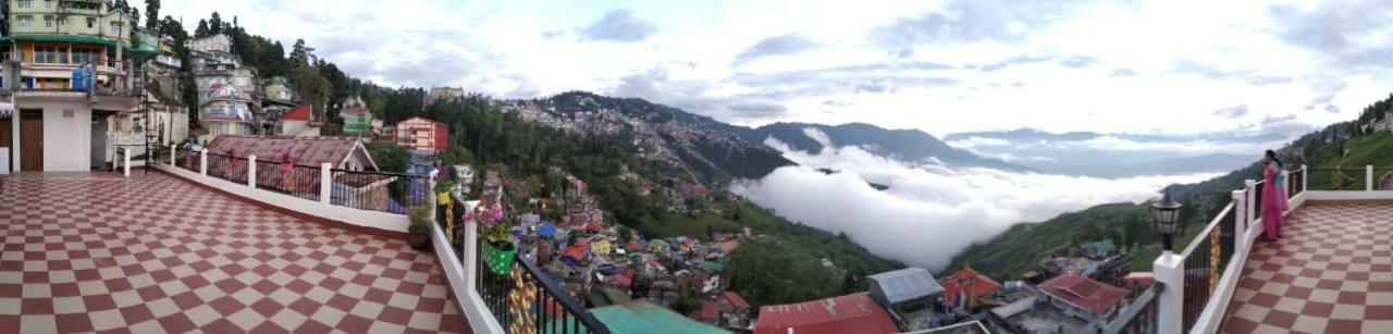 Yashita Homestay Дарджилинг Экстерьер фото