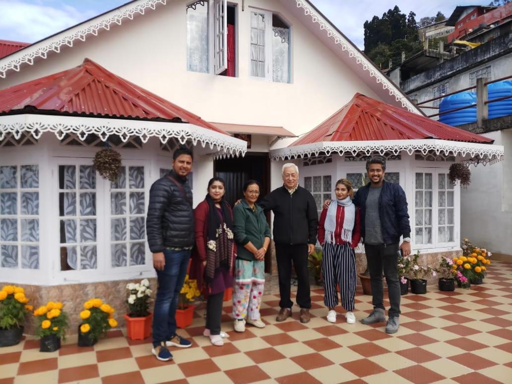 Yashita Homestay Дарджилинг Экстерьер фото